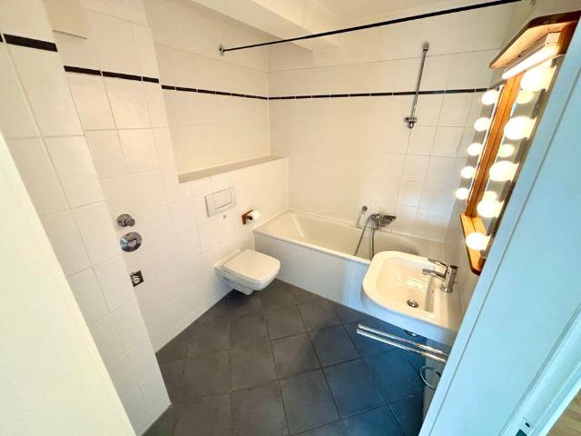 WOHNEN IN DEN ELSTER LOFTS | Wasserseite | 2 Zi. Mais. Whg. mit EBK | Galerie | Balkon und TG Stellplatz