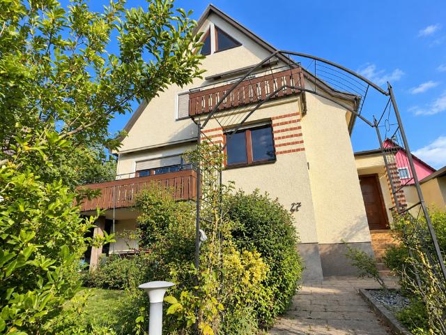 Wohnen mit Perspektive! Einfamilienhaus mit Garten im Herzen von Ebersbach!