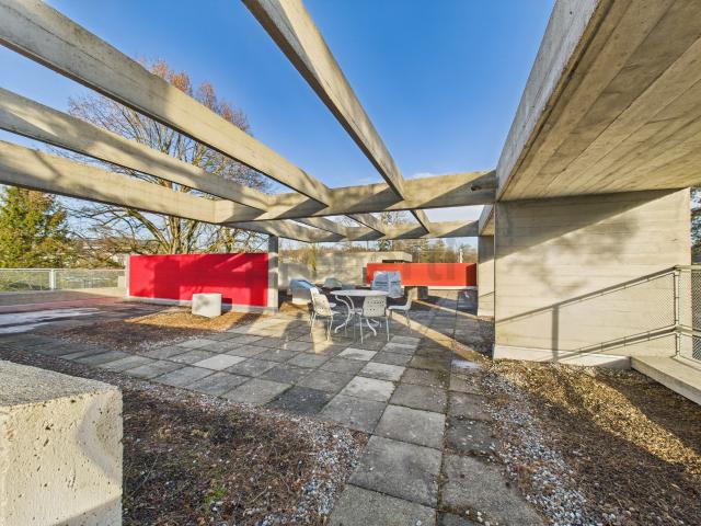 Wohnen in einer Ikone der Schweizer Architektur | Einzigartige Maisonettewohnung im denkmalgeschützten Atelier 5 Ensemble in Flamatt