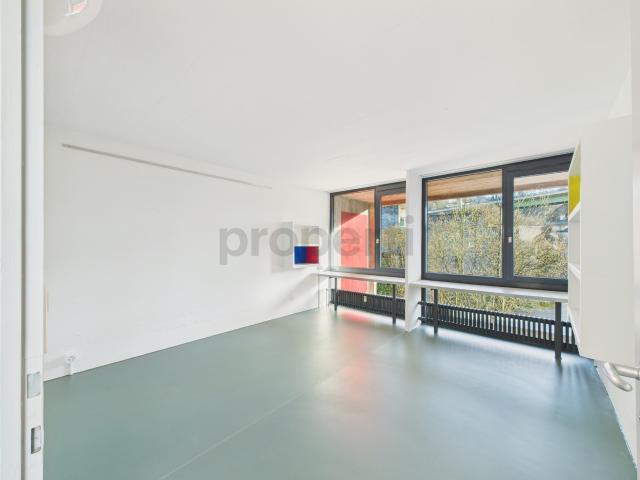 Wohnen in einer Ikone der Schweizer ArchitekturEinzigartige Maisonettewohnung im denkmalgeschützten Atelier 5 Ensemble in Flamatt