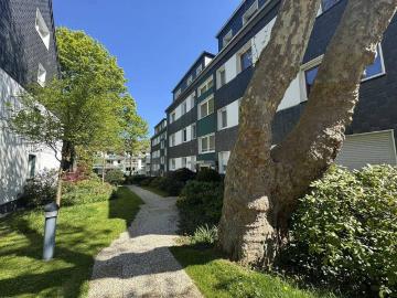 Wohnen in Essen Bredeney: Grosszügige ETW mit 2 Stellpätzen und Balkon