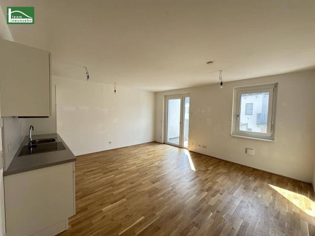 Wohnen in Hofruhelage mit Balkon nur wenige Meter von der U3 Kendlerstraße entfernt Ab sofort beziehbar!
