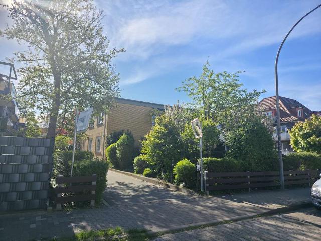 Wohnen in idyllischer Lage: Ruhige und stadtnahe 3 Zimmer Eigentumswohnung