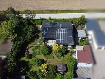 Wohnen in Traumlage am Ortsrand von Falkendorf, Modernisiertes EFH auf 936 m² Grundstück