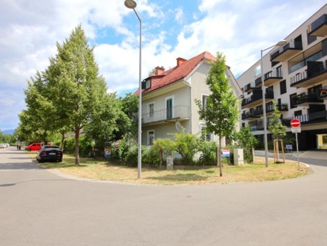 Wohnen oder vermieten, sanierungsbedürftiges Haus in Eggenberg!