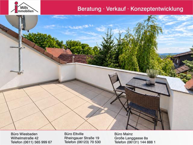 Wohnen mit Ausblick – charmante 2 Zimmer Wohnung in Bad Homburg
