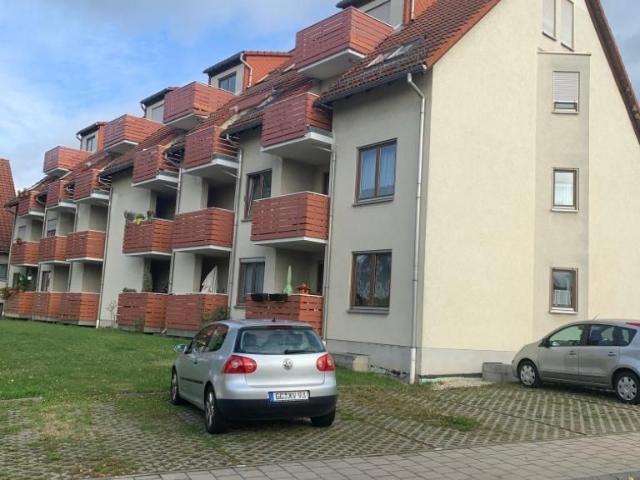 Wohnen mit Ausblick – helle 2 Raum Wohnung mit Balkon & modernem Bad in Niederlungwitz
