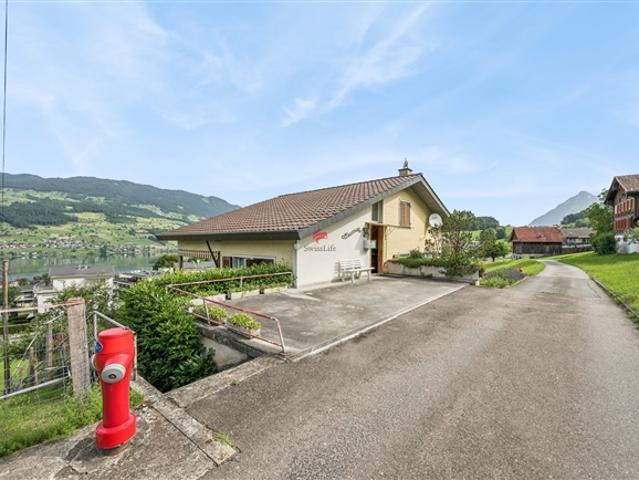 Wohnen mit Aussicht – Einfamilienhaus mit unverbaubarer Seesicht