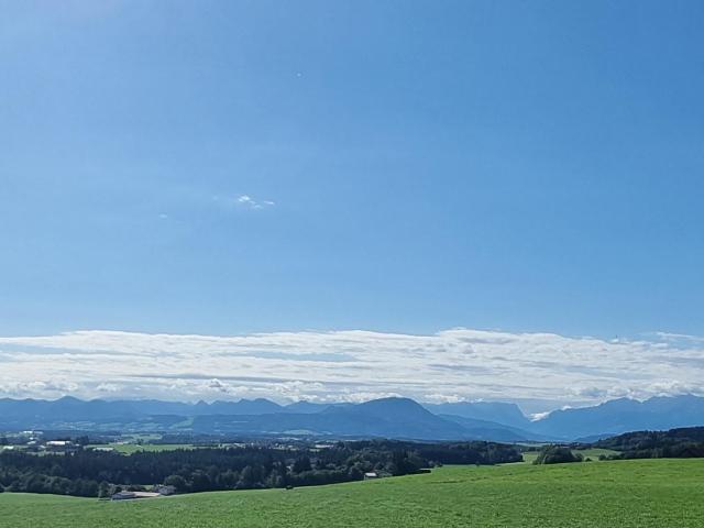 Wohnen mit Aussicht: Großzügige 3 Zimmer Wohnung in ruhiger Lage!