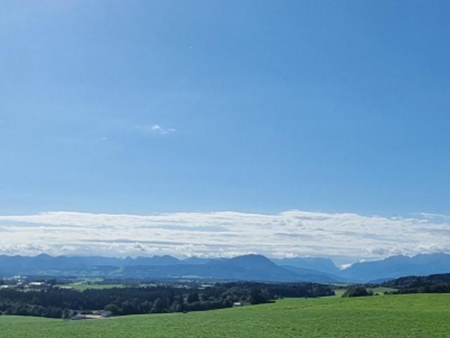 Wohnen mit Aussicht Großzügige 3 Zimmer Wohnung in ruhiger Lage!