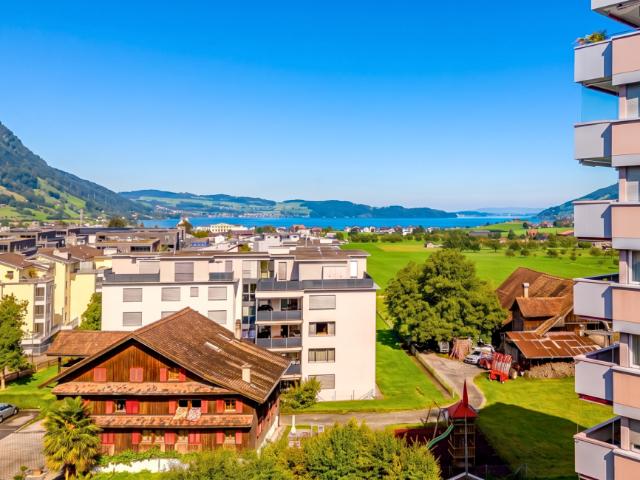 Wohnen mit Aussicht 4.5 Zimmer und Seeblick