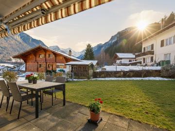 Etagenwohnung kaufen in Wilderswil - Garten