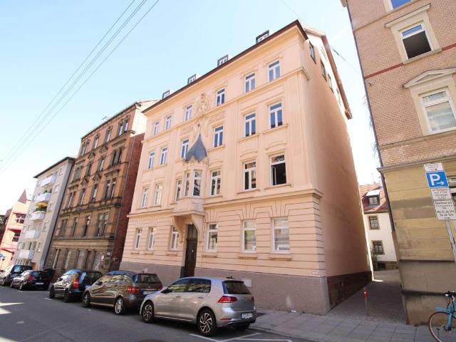 Wohnen mit Altbaucharme 3 Zimmer mit Balkon in Stuttgart West