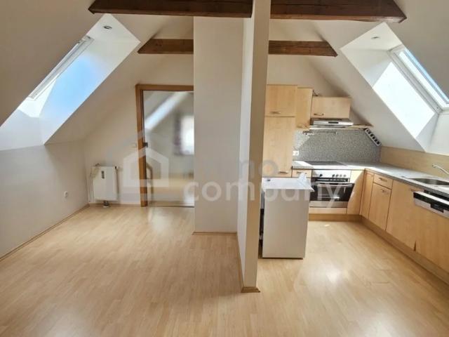 Wohnen mit Bergblick: 81 m² Dachgeschosswohnung in Siedlungslage – noch zweitwohnsitzfähig, in Admont