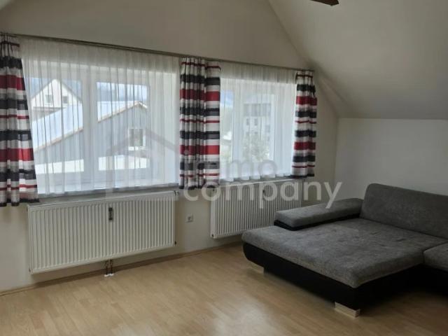 Wohnen mit Bergblick: 81 m² Dachgeschosswohnung in Siedlungslage – noch zweitwohnsitzfähig, in Admont