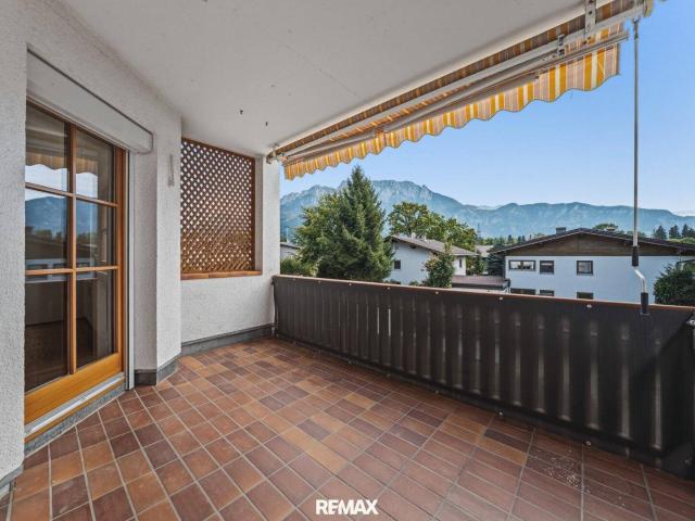 Wohnen mit Bergblick: 3 Zimmer Mietwohnung mit 2 Balkonen & Tiefgaragenstellplatz!