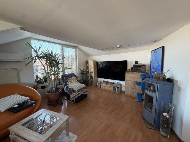 Wohnen mit Blick auf das Brenzer Schloss Großzügige 4 Zimmer Wohnung mit Dachterrasse in Sontheim
