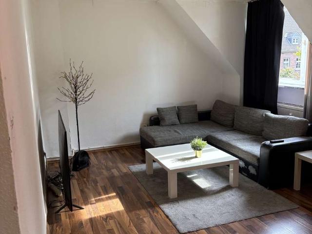 Wohnen mit Charakter: 4 Zimmer Dachgeschosswohnung in Bottrop