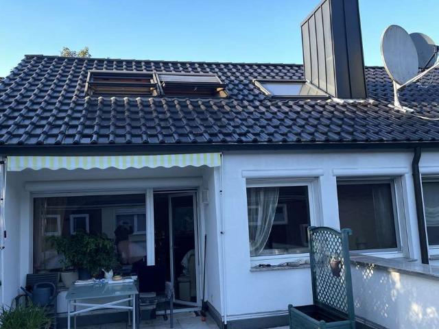 Wohnen mit Charakter: 4,5 Zimmer Maisonette in Herten Süd mit Sonnenterrasse & Kamin