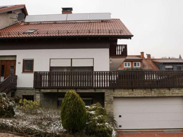 Wohnen mit Charakter: 1,5 Zimmer Wohnung in Wilhelmsfeld