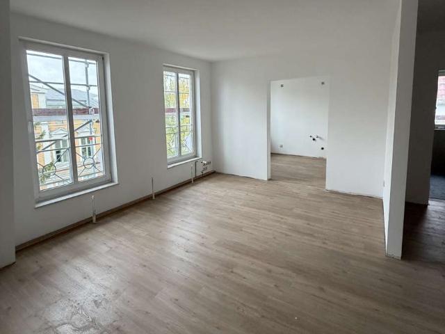 Wohnen mit Charakter: 2 Zimmer Dachgeschosswohnung in Rostock