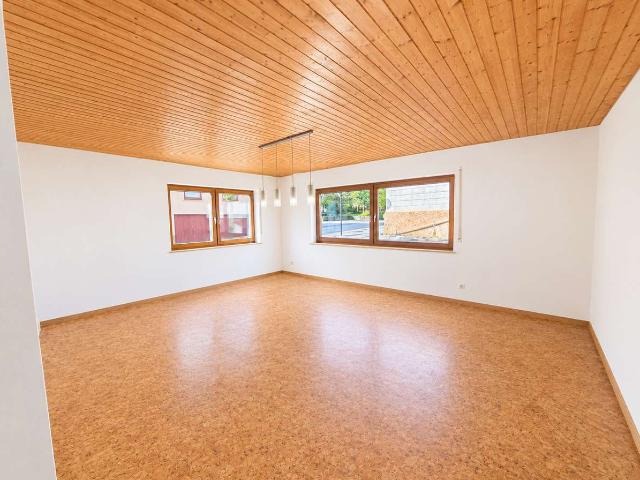 Wohnen mit Charakter: 2,5Zimmer Wohnung in Simmozheim