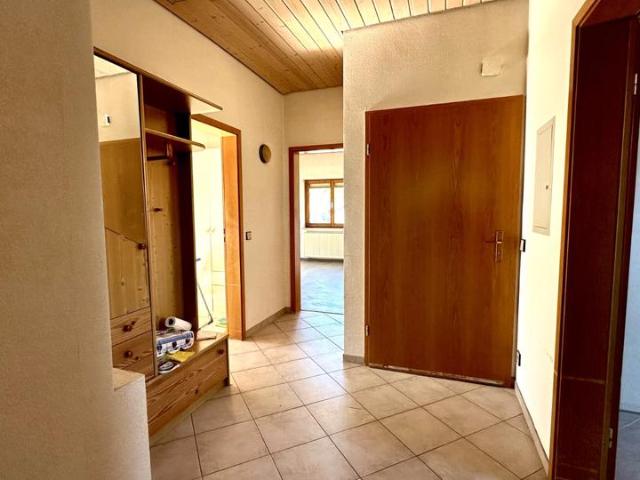 Wohnen mit Charakter: 2,5 Zimmer Dachgeschosswohnung in Lorch Wal