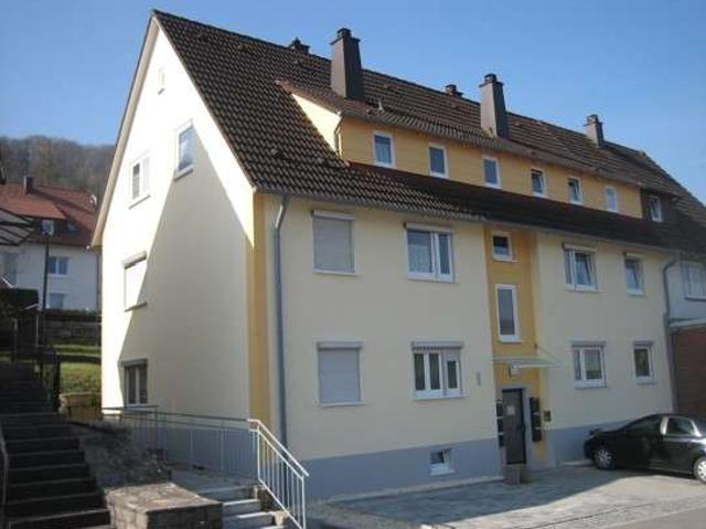 Wohnen mit Charakter: 3 Zimmer Dachgeschosswohnung in Ingelfingen