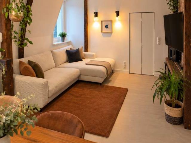 Wohnen mit Charakter: 3 Zimmer Dachgeschosswohnung in Lübeck