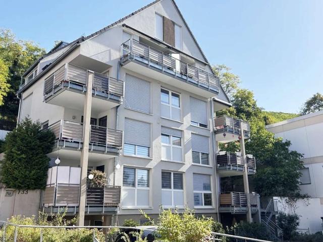Wohnen mit Charakter: 3,5 Zimmer Wohnung in Stuttgart Obertürkheim