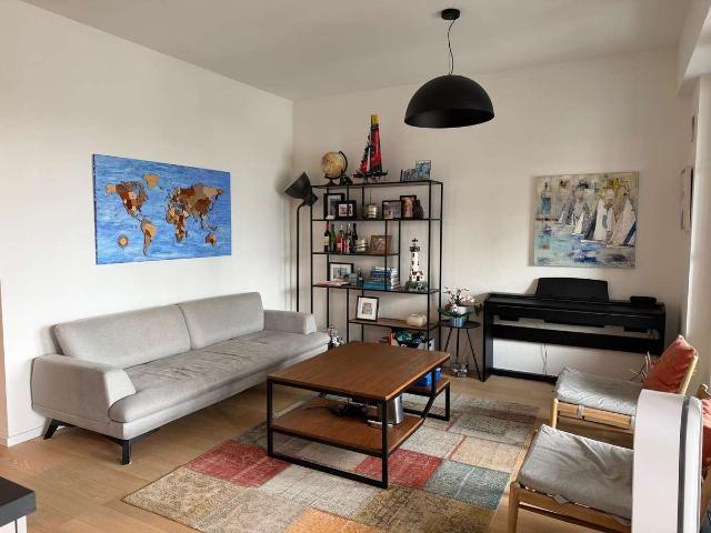 Wohnen mit Charakter: Vier Zimmer Wohnung in Uhlenhorst