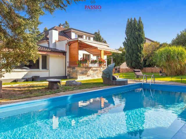 Wohnen mit Charakter – Gartenidylle mit privatem Pool
