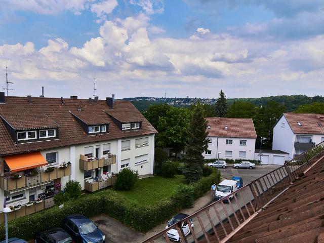 Wohnen mit Charakter: Gepflegte 3 Zimmer Wohnung in Stuttgart Kaltental