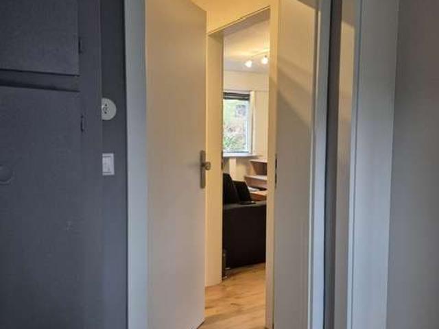 Wohnen mit Charakter: Gepflegtes 1,5 Zimmer Apartment in Stuttgart