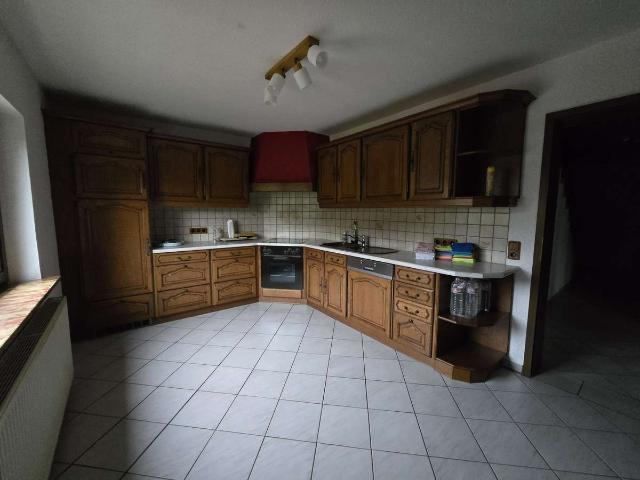 Wohnen mit Charakter: Geräumige Dreizimmerwohnung in Heimbach