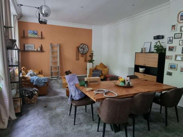 Wohnen mit Charakter: Großzügige 5 Zimmer Wohnung am Westerberg