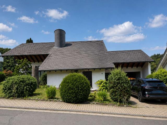 Wohnen mit Charakter – großzügiges Wohnhaus mit Einliegerwohnung und weitläufigem Grundstück