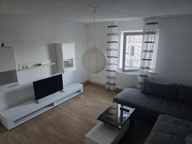 Wohnen mit Charakter: helle 2,5 Zimmer Wohnung in Burghausen