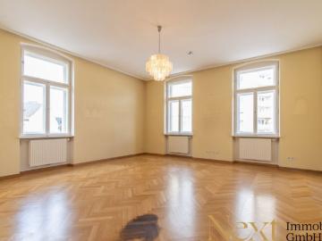 Wohnen mit Charakter – Hochwertig Altbauwohnung mit Balkon und Lift im Herzen Wels!