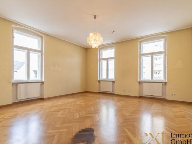 Wohnen mit Charakter – Hochwertig Altbauwohnung mit Balkon und Lift im Herzen Wels!