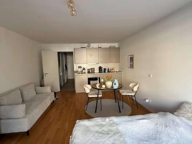 Wohnen mit Charakter: Modernes Apartment in Obersendling