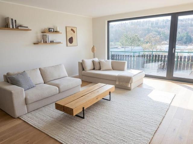 Wohnen mit Charakter: Split Level Haus mit viel Platz und mit Blick ins Grüne