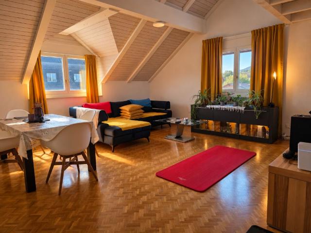 Wohnen mit Charme, zentral gelegen mit Galerie und viel Platz