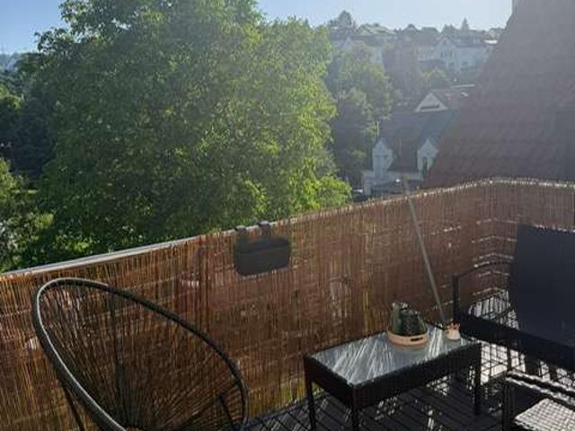 Wohnen mit Charme: Gemütliche 2 Zimmer Maisonette mit Balkon