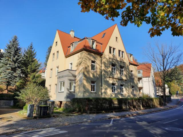 Wohnen mit Charme in attraktiver Lage: DD Bühlau, Grundstraße 165