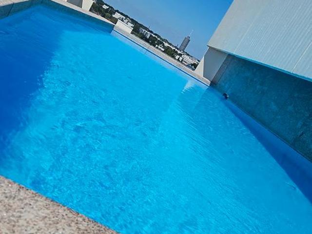 Wohnen mit Dachpool! Moderne 2 Zi. Oase von privat