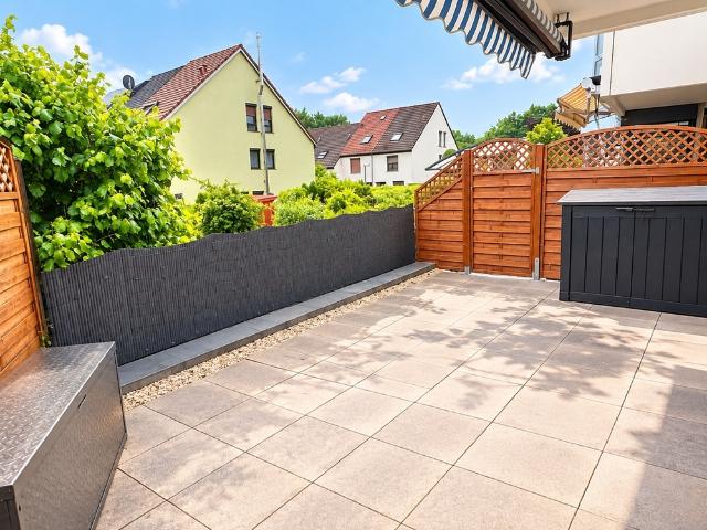 Wohnen mit Freiraum: 2 Zimmer Wohnung mit großzügiger Südwest Terrasse Nähe Porsche