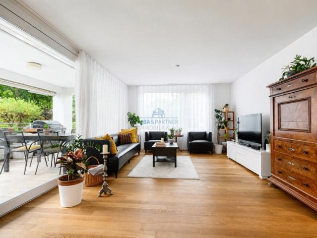 Wohnen mit Garten und Loggia – attraktive 4½ Zimmer Wohnung in Augst