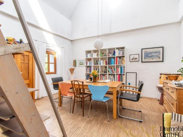 Wohnen mit Geschichte charmante Altbau Haus in Wels mit Schloss Flair – stilvoll wohnen auf ca. 118 m²