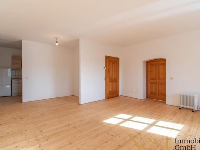 Wohnen mit Geschichte charmante Altbauwohnung in Wels – Top 4 stilvoll wohnen auf ca. 75 m²